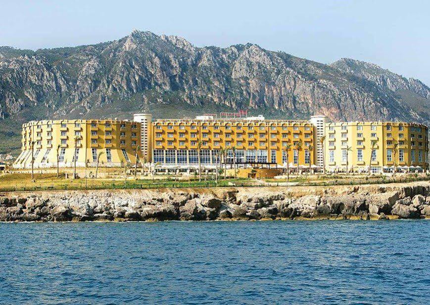 Mercure Cyprus Casino Hotels & Wellness Resort Saint Epiktitos Exterior foto